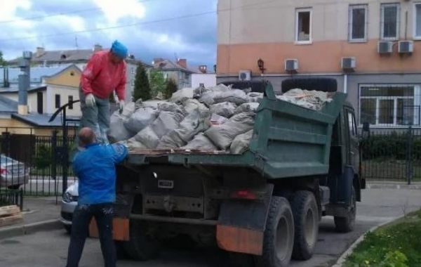 Вывоз строительного мусора (самосвалы, газели). Грузчики - Кострома, цены, предложения специалистов