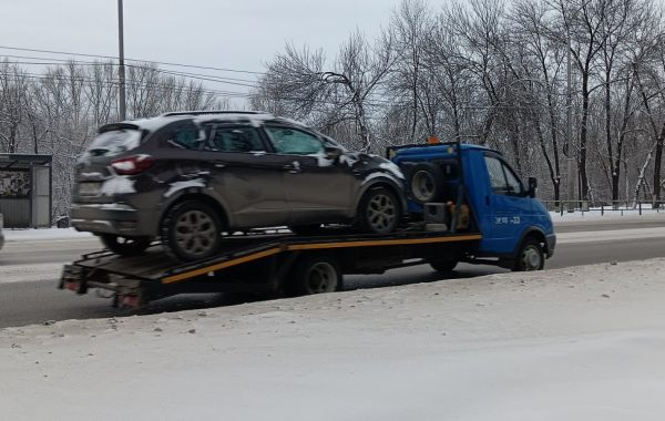 Круглосуточно. Услуги эвакуатора для перевозки неисправных авто - Мантурово, заказать или взять в аренду