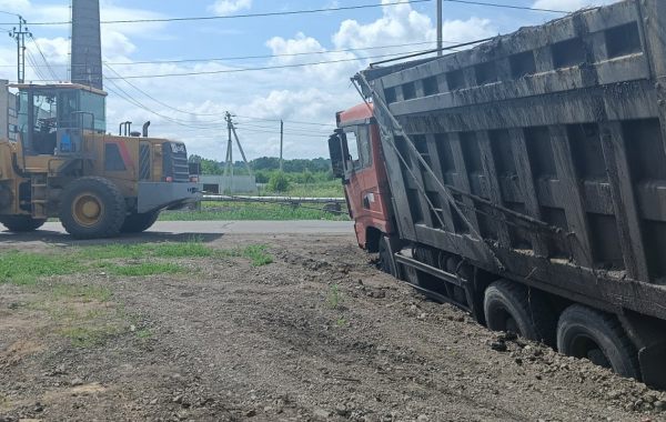 Эвакуация грузовых авто и автобусов. 24 часа. - Галич, цены, предложения специалистов