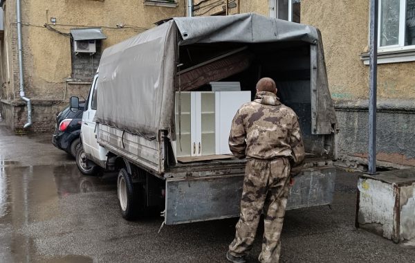 Услуги грузчиков. Квартирные переезды. Без выходных - Красное-на-Волге, цены, предложения специалистов