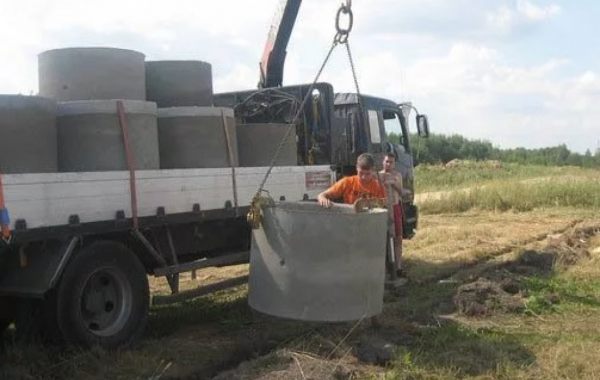 Перевозка бетонных колец и колодцев манипулятором - Кострома, цены, предложения специалистов
