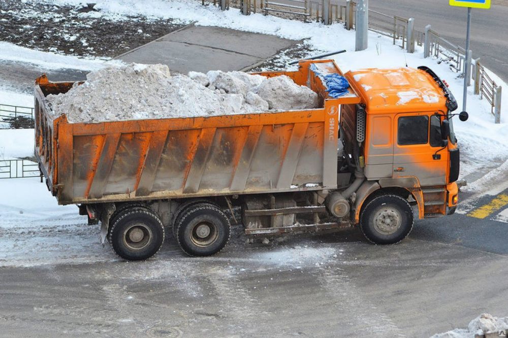 Уборка и вывоз снега спецтехникой стоимость услуг и где заказать - Кострома