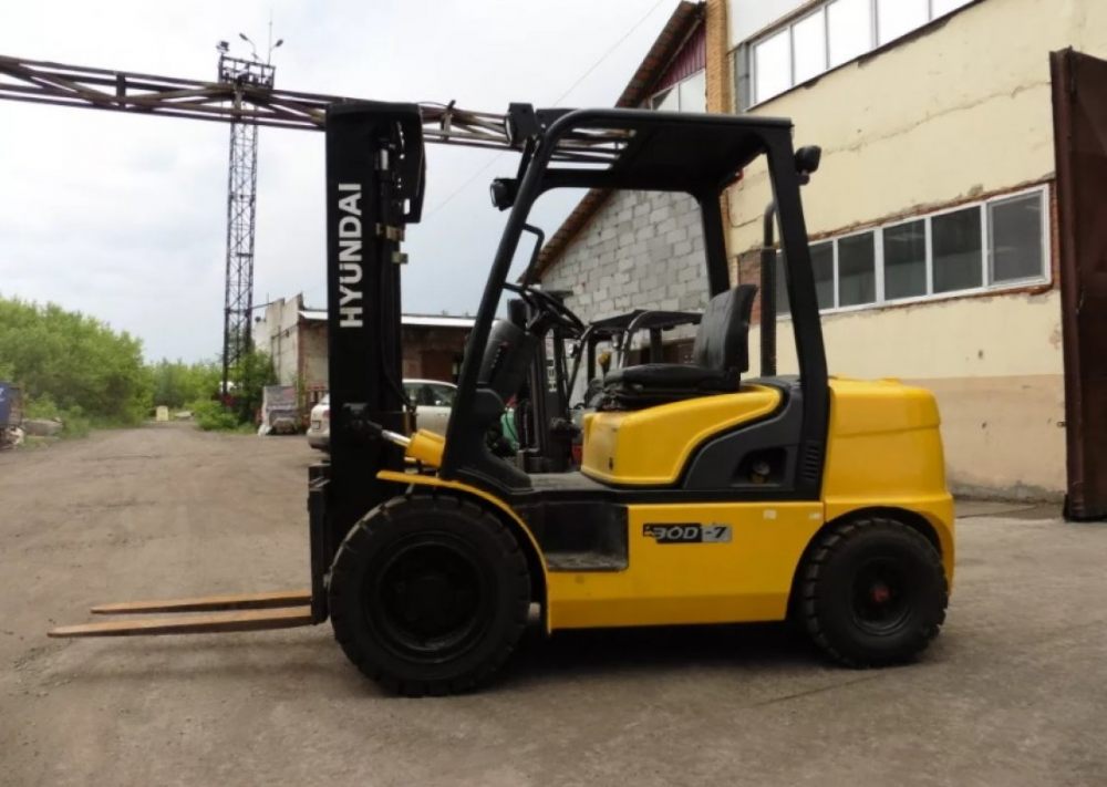 Вилочный погрузчик Komatsu взять в аренду, заказать, цены, услуги - Кострома