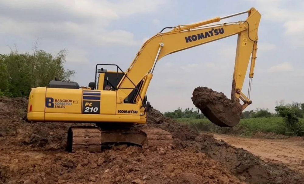 Экскаватор Экскаватор гусеничный Komatsu с ковшом 1 м3 взять в аренду, заказать, цены, услуги - Галич