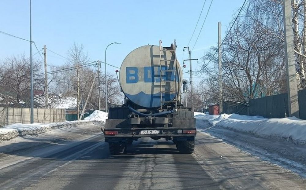 Водовоз Поиск водовозов для доставки питьевой или технической воды взять в аренду, заказать, цены, услуги - Красное-на-Волге