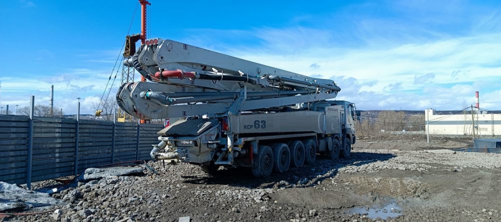 Бетононасос Услуги бетононасоса КСР-63 с длиной подачи до 63 метров взять в аренду, заказать, цены, услуги - Шарья