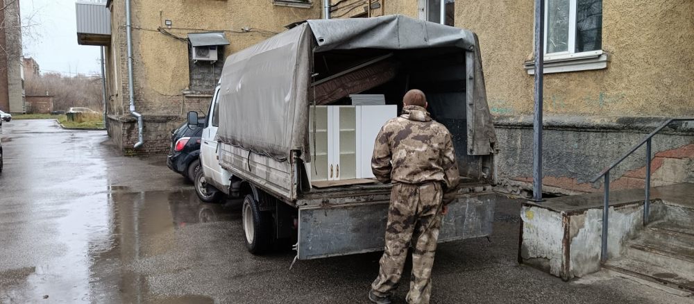 Услуги грузчиков. Квартирные переезды. Без выходных стоимость услуг и где заказать - Красное-на-Волге