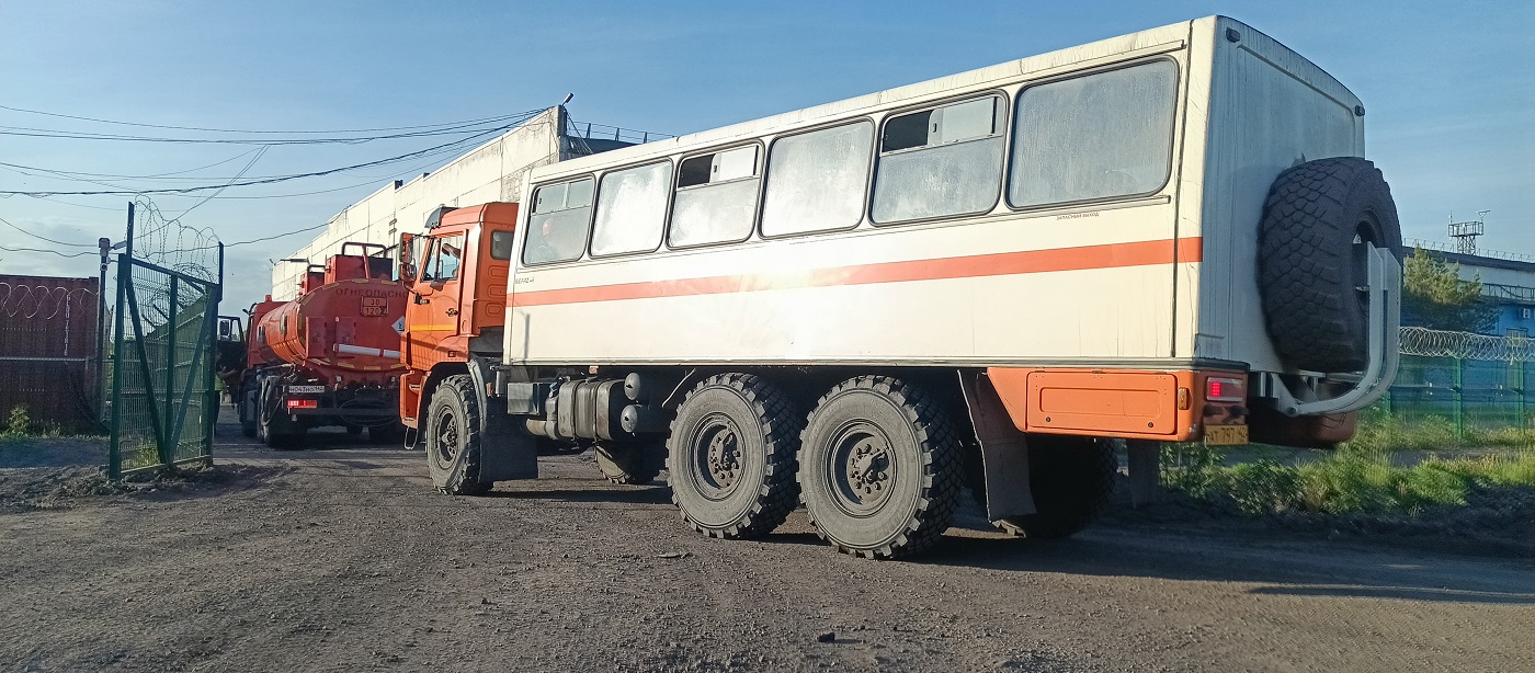 Вахтовые перевозки сотрудников автобусами и спецтехникой в Костроме