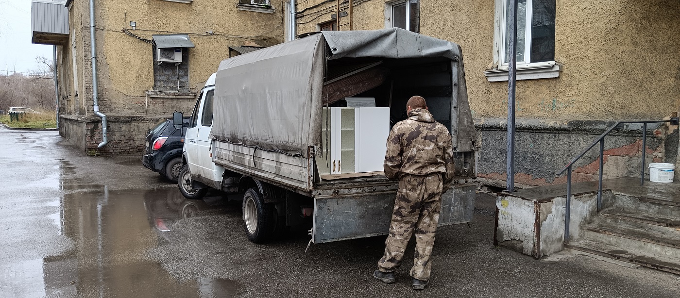 Квартирные перевозки. Погрузка мебели в Газель в Мантурово