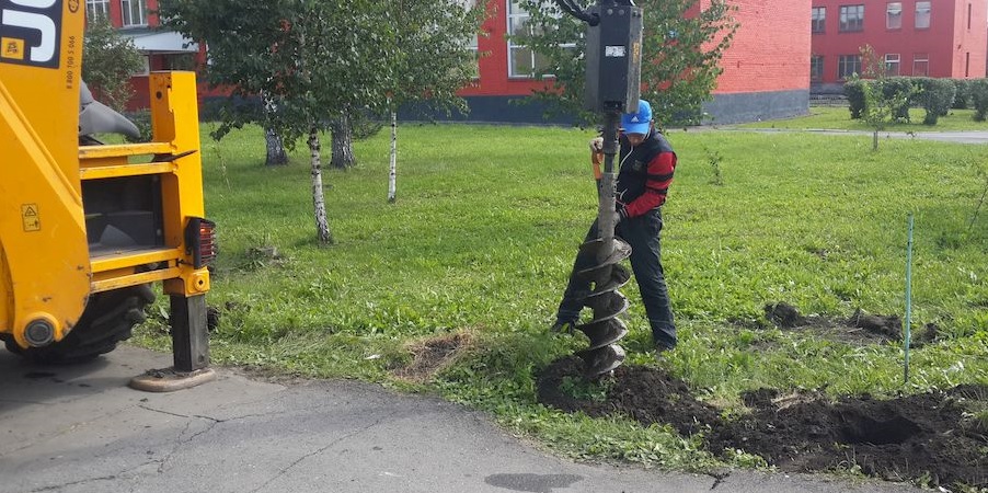 Услуги по бурению грунта под столбы и фундамент в Мантурово